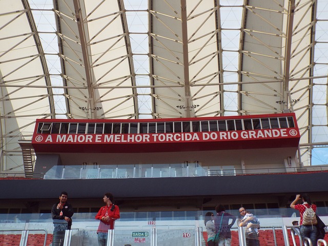 轻且充满活 轻且充满活